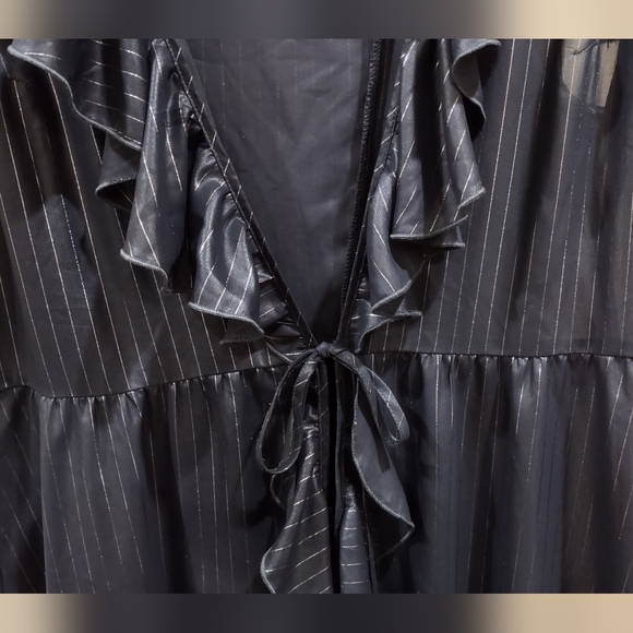 Victoria's Secret long robe - Picture 3 of 4